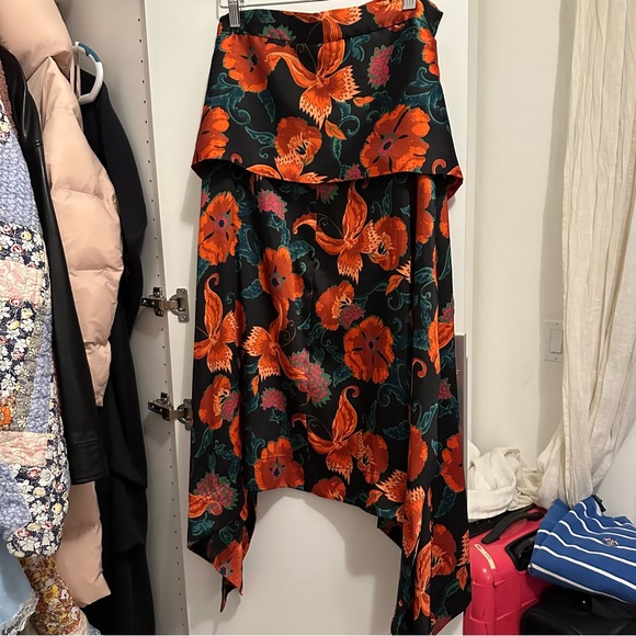 Zara | Floral Print Flowing Satin Midi Skirt size medium - Picture 6 of 11